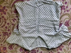 Patterned V-Neck Top