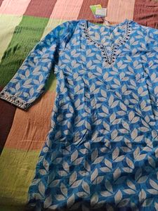 Blue Leaf Print Tunic Top