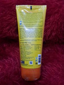 VLCC 3D Youth Boost SPF 40 +++ Sunscreen Gel Creme