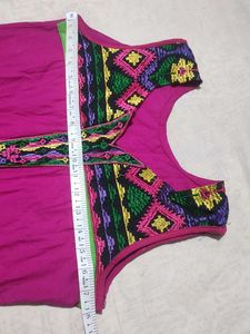 Sleeveless Magenta Kurti