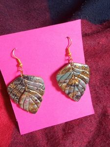 Leaf Design Earrings