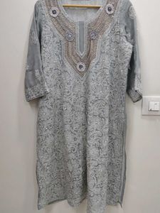 LUCKNOWI/CHIKANKARI GREY KURTA