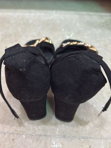 Brand new Bruno Manetti Heels 2inch