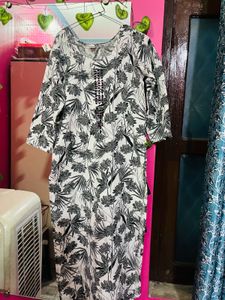 Black Striped Kurta Set with Subtle Shine