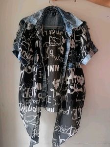 Stylish Graphic Print Top/ Shrug