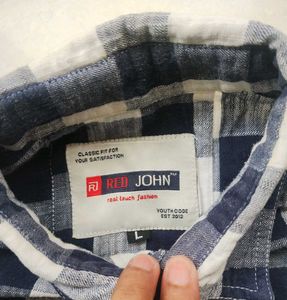 Men Checkered Spread Collar Casual Shirt