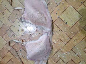 Lace Detail Padded Bra