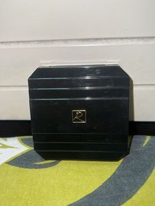REVLON Gold Matte Moisturising Powder