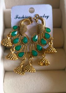 Peacock Earrings 😻