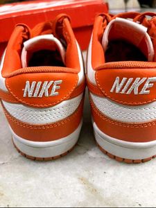 NIKE ORANGE DUNKS UK - 8.5 (43)