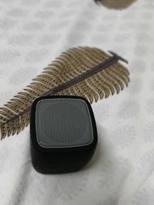 F&amp;D W4 Wireless Portable Bluetooth Speaker