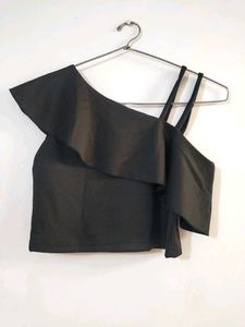 Chic Black One-Shoulder Top