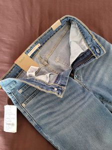 Levis Light Blue Bootcut Denim /Size-28
