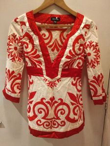 bebe Beautiful Top