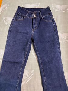 Flared High-Waisted bootcut jeans