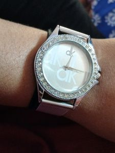 Women DK Silver Metallic Watch