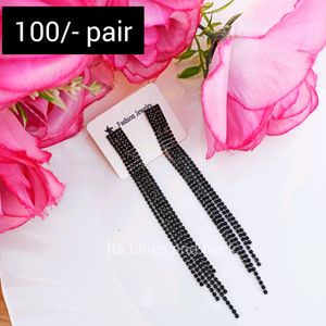 Big Black tassel earrings 🎀