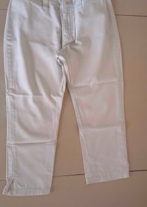 Off-White Cropped Pants