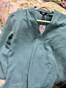 Sea green top