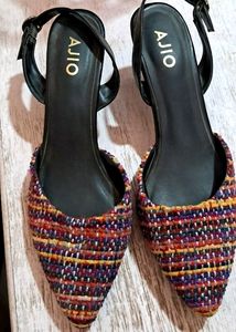 Ajio Pointed Toe Pump