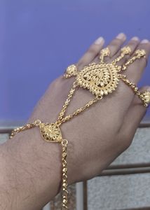 Hath Phool Artificial