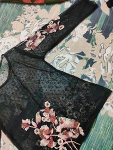 Black Sheer Floral Elegant Top 🤩