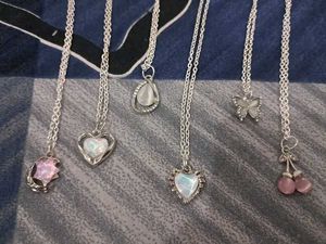 Silver Tone Pendant Necklace Set