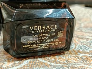 Versace Crystal Noir Eau De Toilette (50ml)