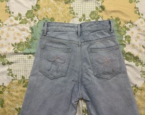 Bow 🎀 straight leg jeans for women