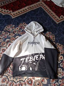 Graphic Print Hoodie