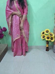 Size XL Pink Embroidered Salwar Kameez