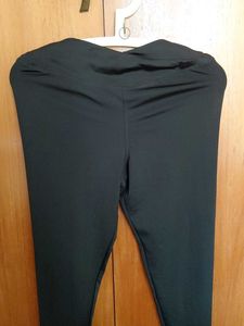 Brand new Yoga pants/ high waist workout leggings