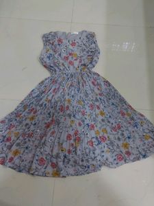 Slim -Girl Size . All Amazon and Other Shop Dress. It&#39;s Like New