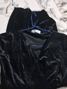 Black Velvet Long Sleeve Dress