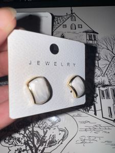 SHEIN’s Ear Piece / Accessories