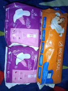 Napkin Is Comfortable And Soft 24 Hours Use One P