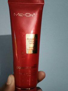 Light Beige Foundation