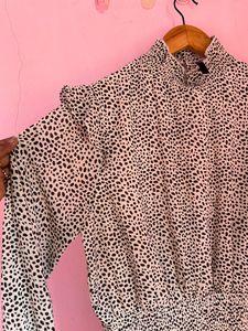 PRINTED OFF WHITE FORMAL TOP