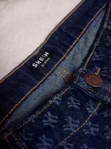 SHEIN Full length micro Printed Straight Fit Jeans
