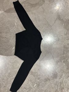 Black Cropped V-Neck Sweater