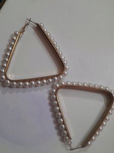 Pearls Earing with golden Base