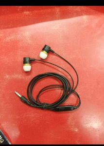 Earphone