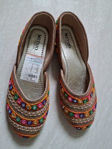 Pink JLO Heeled Sandals - Size 7 🌷