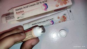 Azelaic acid 20%