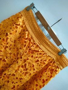 Lace Crosio With inner Pants