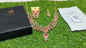 Necklace Set ❣️😗