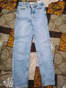Pull&amp;Bear Straight Fit Light Blue Jeans