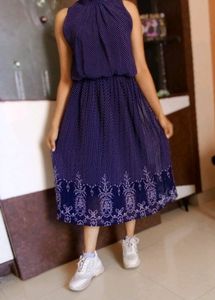New Stylish Midi Dress💝