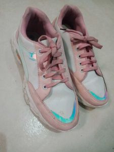 Pink  Shoes 👟For Girls