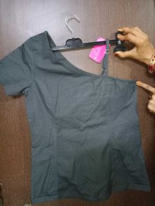 One Shoulder Top